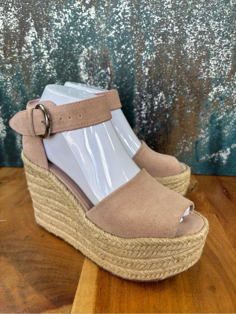 Marc Fisher LTD Mediterranean Suede Platform Espadrille Wedge Sandals Sz 6.5 GUC